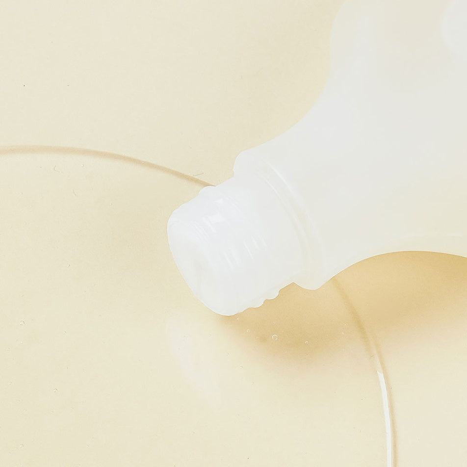 Ongredients モイスチャーカーミングエッセンス